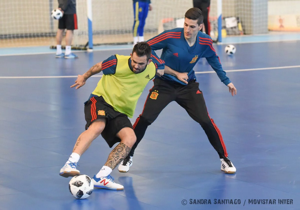 post card yepes.new balance.webp